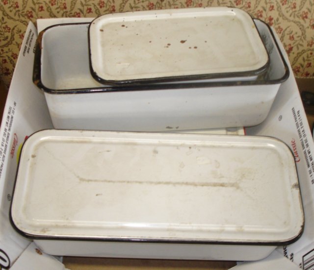 whiteenamelware2.jpg