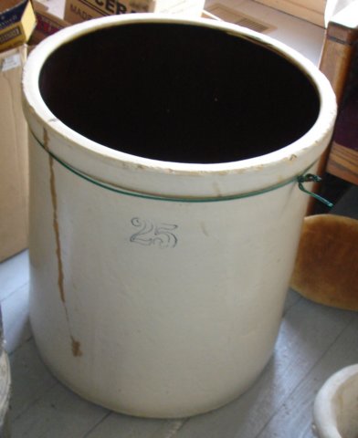 gallonpotteryjug2.jpg